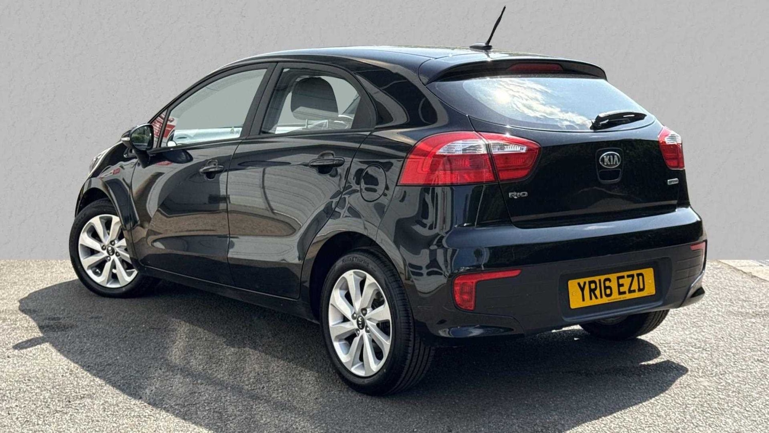 Used Kia Rio 2016 for sale - 76339582: Photo 2