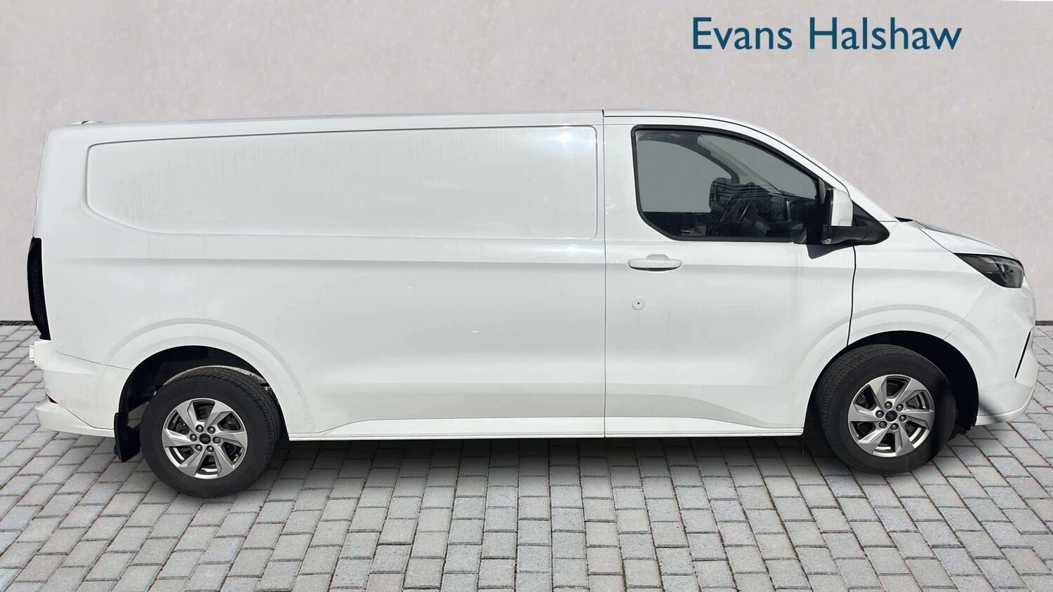 Used Ford Transit Custom 2024 for sale - 77842565: Photo 4