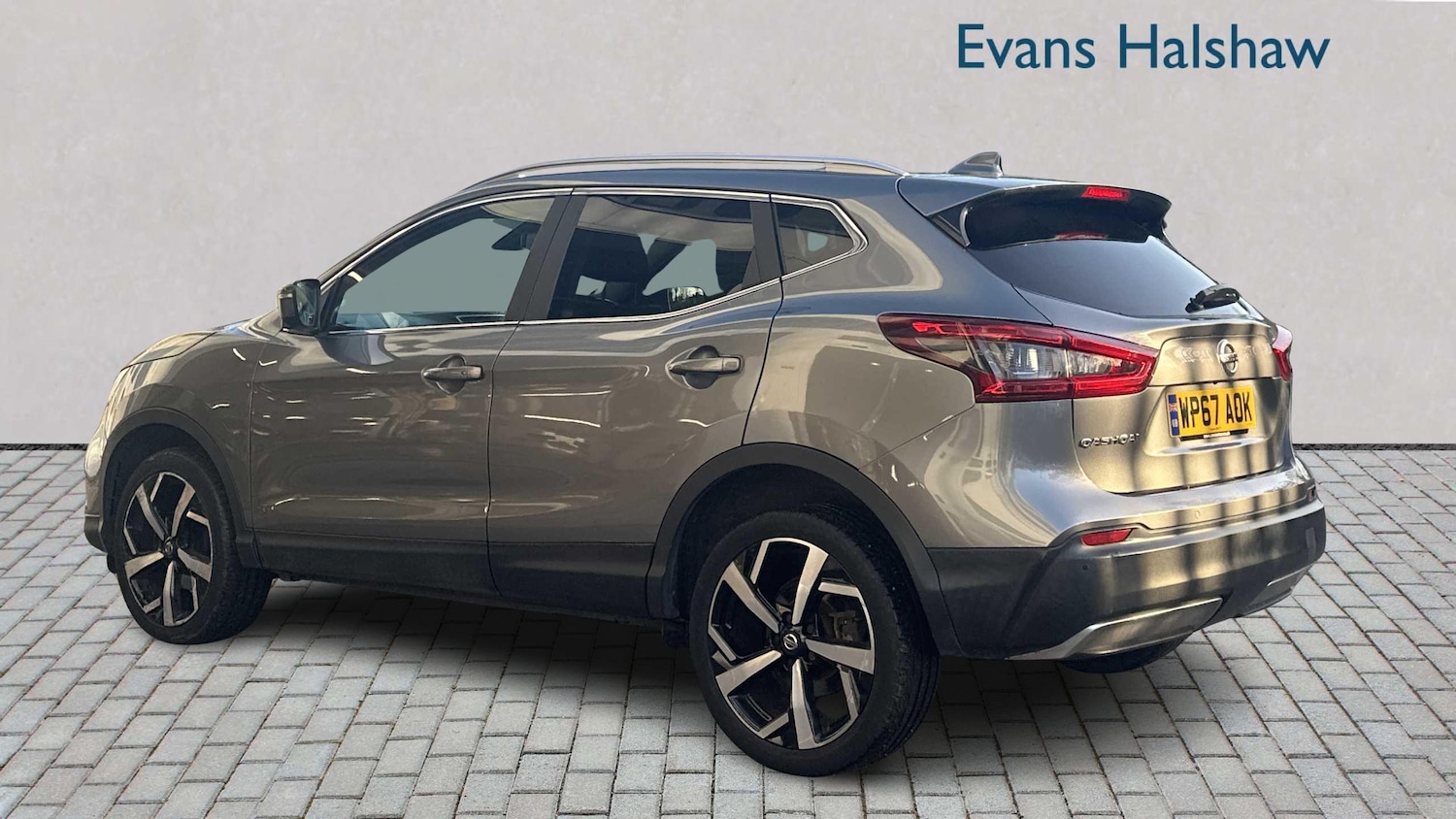 Used Nissan Qashqai 2017 for sale - 76902460: Photo 3