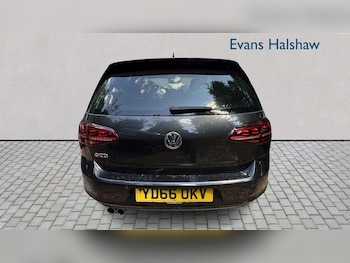 Used Volkswagen Golf 2016 for sale - 79428598: Photo