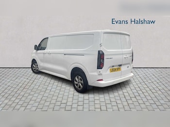 Used Ford Transit Custom 2024 for sale - 76487984: Photo