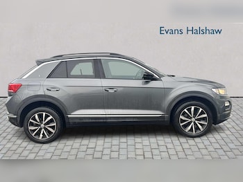 Used Volkswagen T-Roc 2018 for sale - 77244992: Photo
