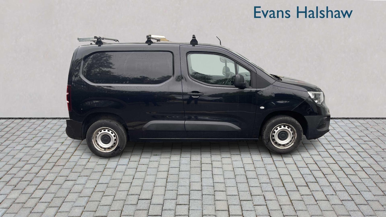 Used Vauxhall Combo 2022 for sale - 76272109: Photo 3