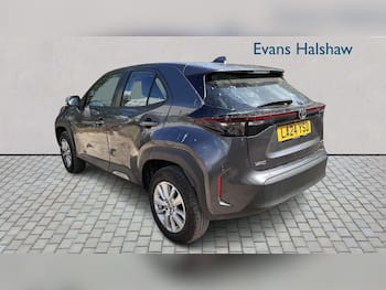 Used Toyota Yaris Cross 2024 for sale - 79648901: Photo