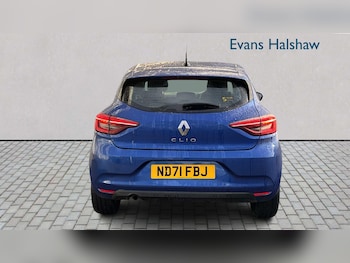 Used Renault Clio 2021 for sale - 78321781: Photo