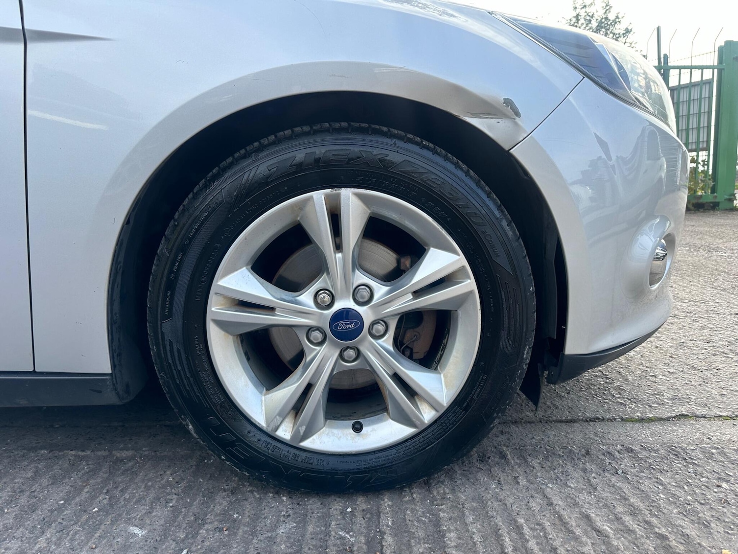 Used Ford Focus 2011 for sale - 76188886: Photo 13