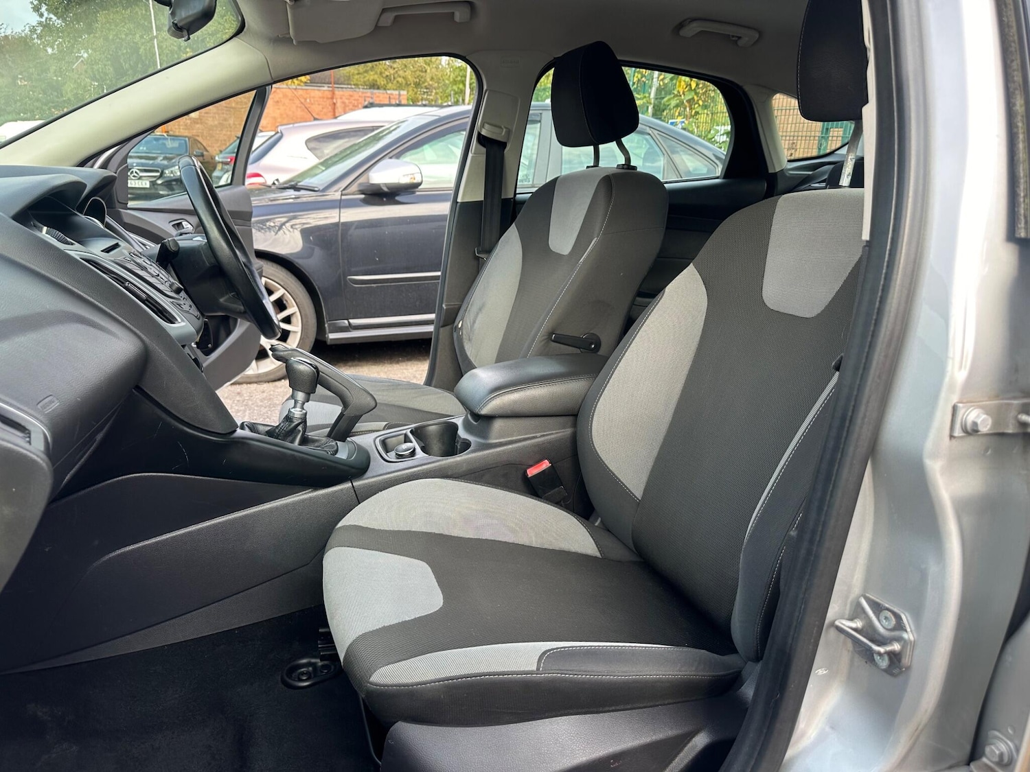 Used Ford Focus 2011 for sale - 76188886: Photo 24