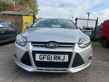 Used Ford Focus 2011 for sale - 76188886: Photo 2