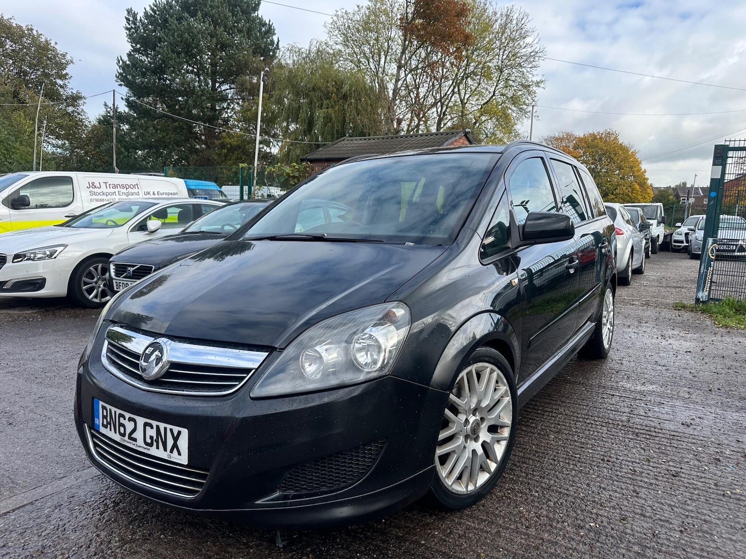 Used Vauxhall Zafira 2012 for sale - 76270300: Photo 1
