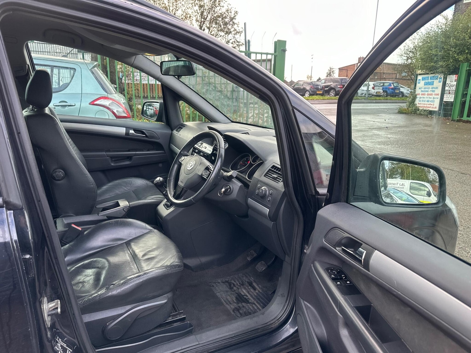 Used Vauxhall Zafira 2012 for sale - 76270300: Photo 11