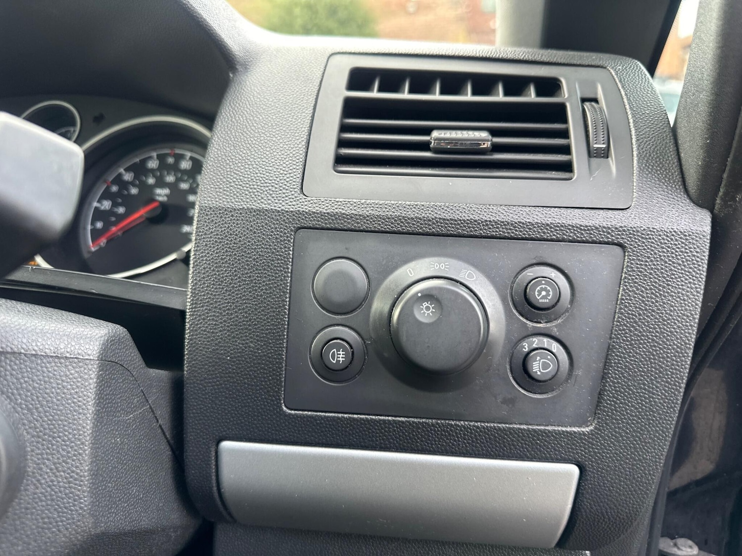Used Vauxhall Zafira 2012 for sale - 76270300: Photo 13