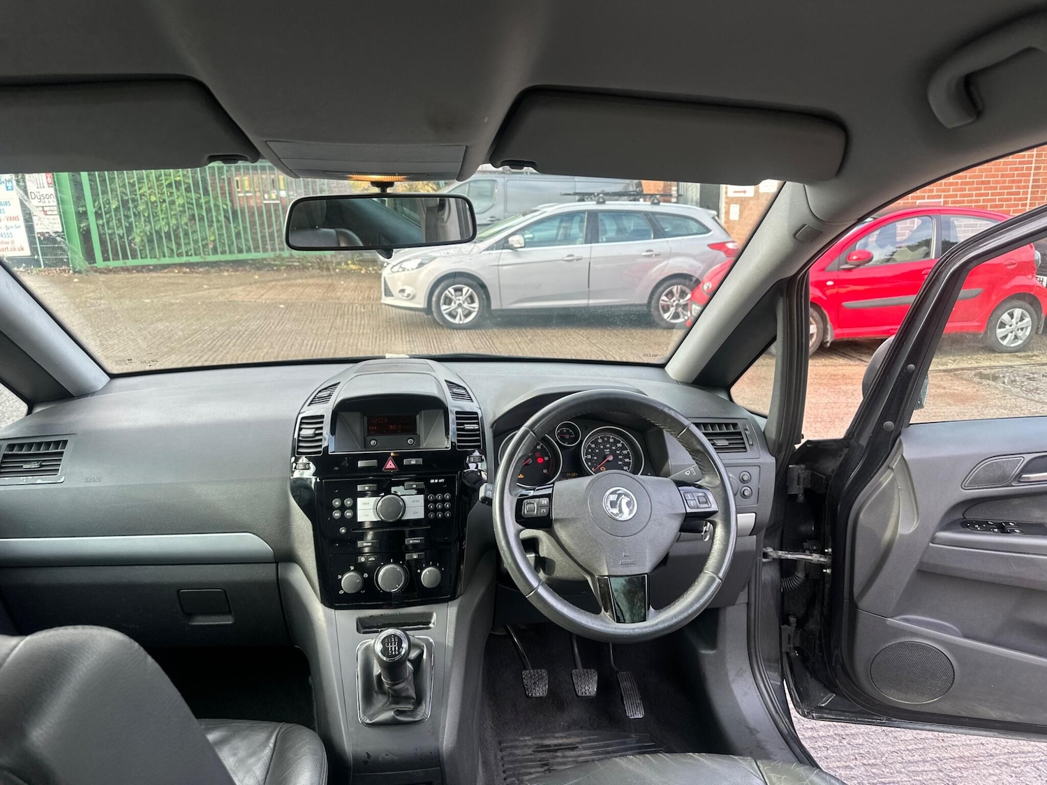 Used Vauxhall Zafira 2012 for sale - 76270300: Photo 23