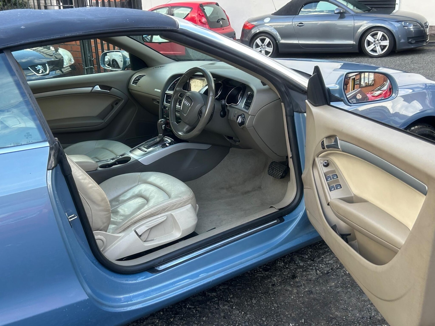 Used Audi A5 Cabriolet 2009 for sale - 76159139: Photo 17