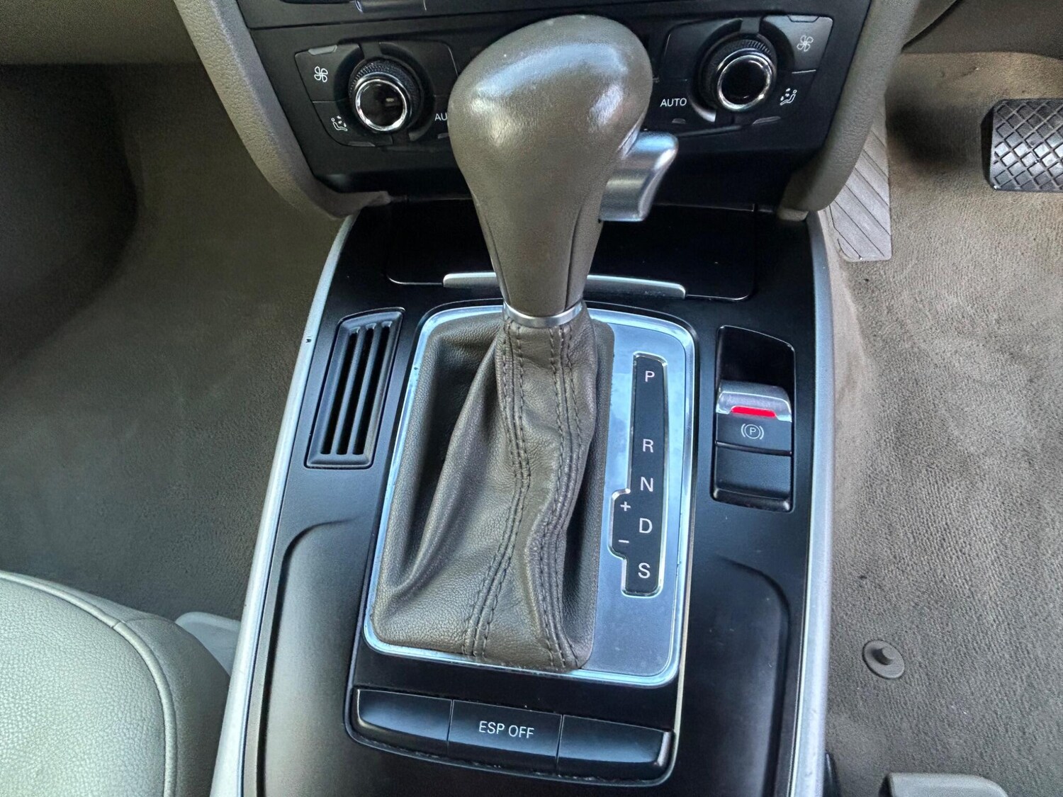 Used Audi A5 Cabriolet 2009 for sale - 76159139: Photo 23