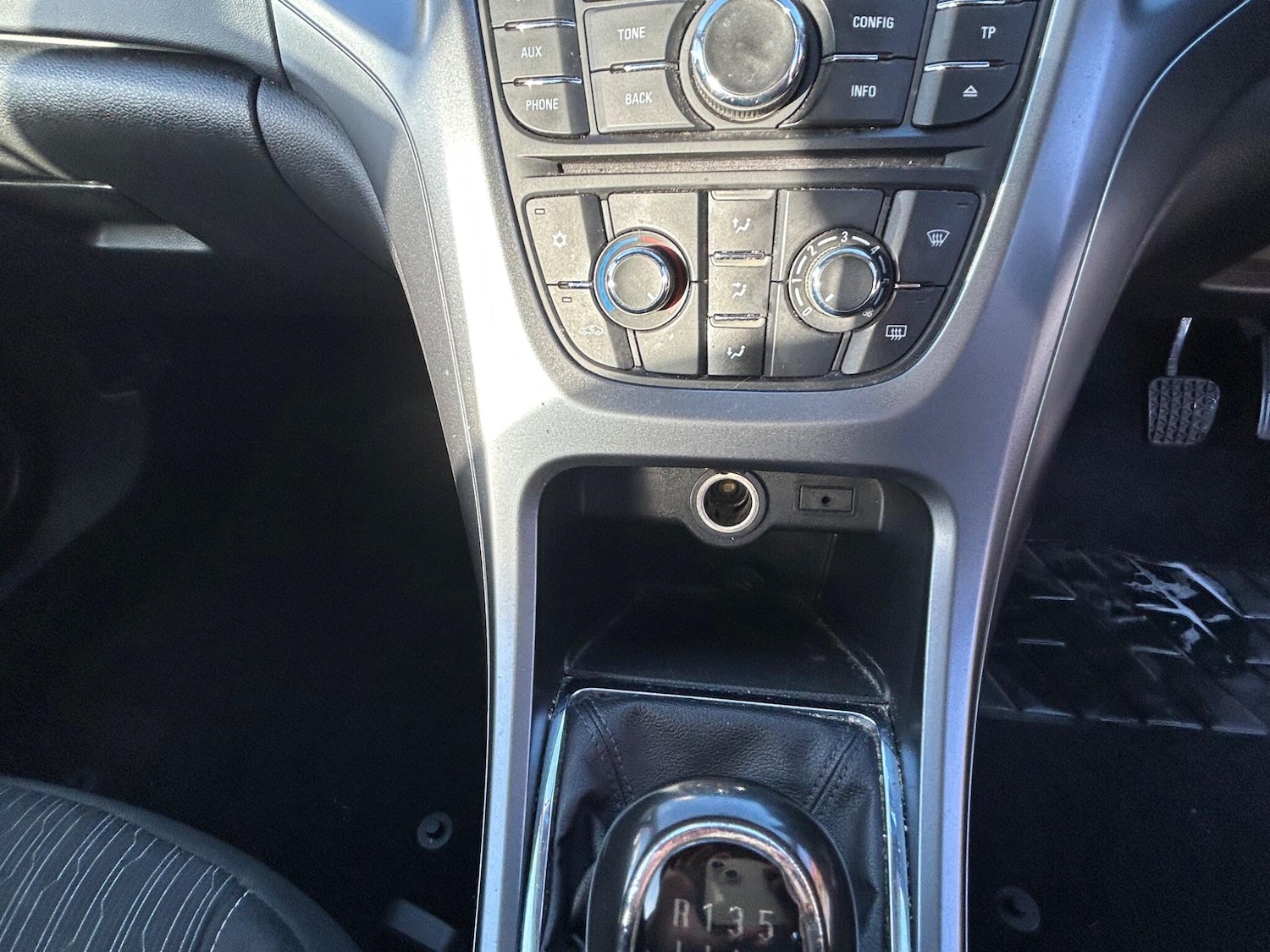 Used Vauxhall Astra 2015 for sale - 76952585: Photo 25