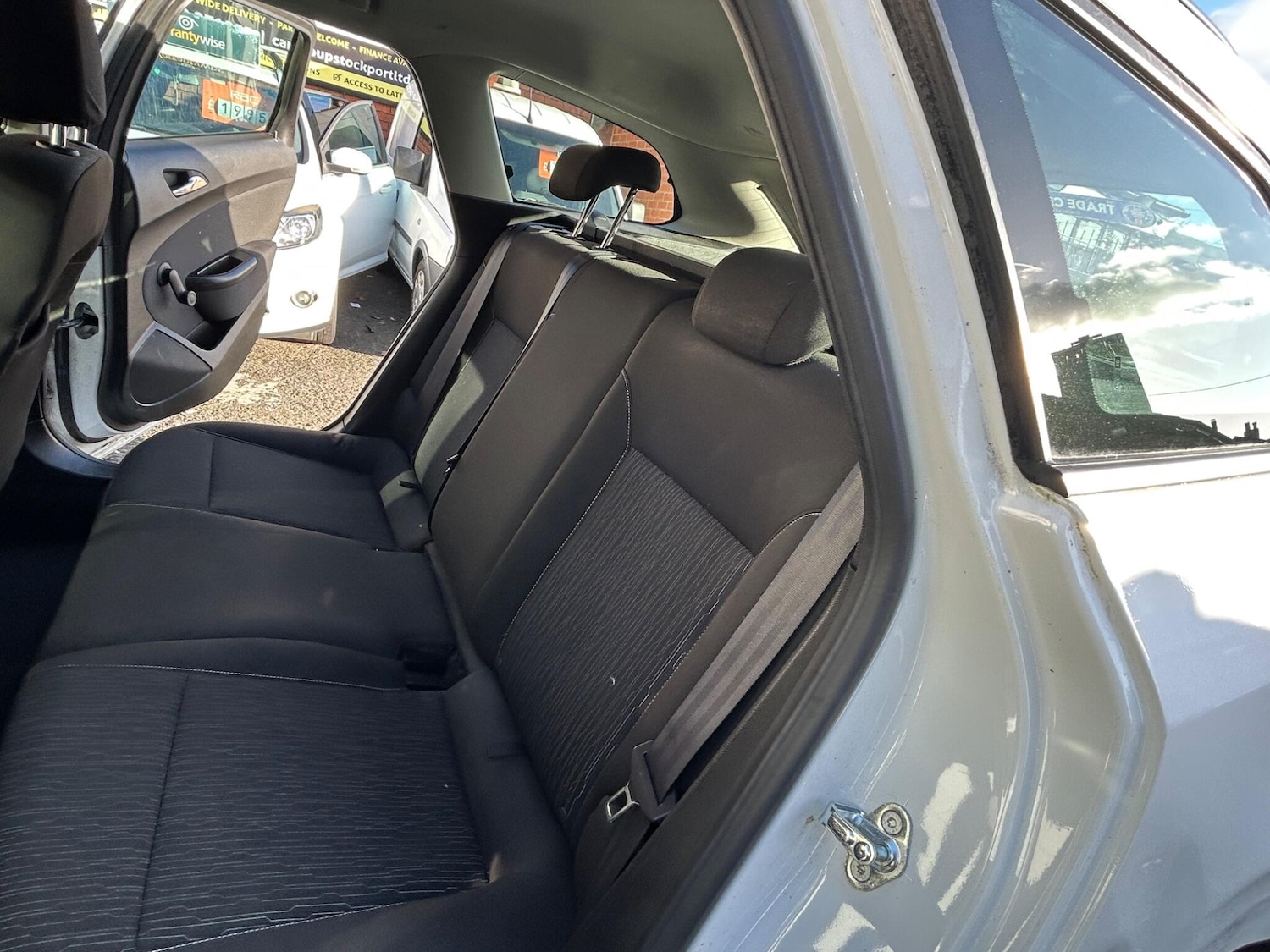 Used Vauxhall Astra 2015 for sale - 76952585: Photo 34