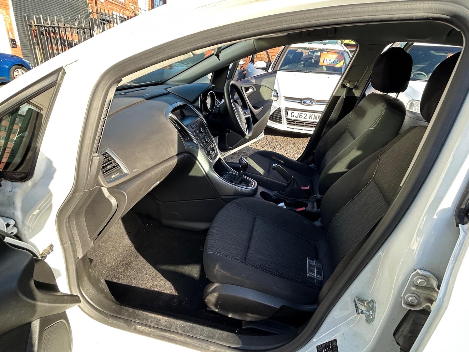 Used Vauxhall Astra 2015 for sale - 76952585: Photo 39