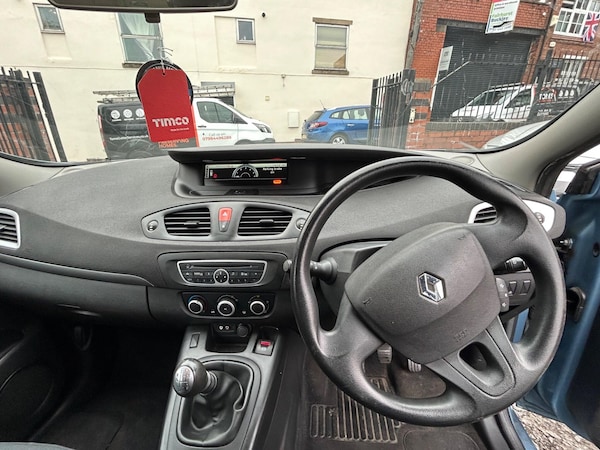 Used Renault Scenic 2010 for sale - 76259226: Photo 23