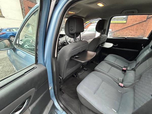Used Renault Scenic 2010 for sale - 76259226: Photo 35