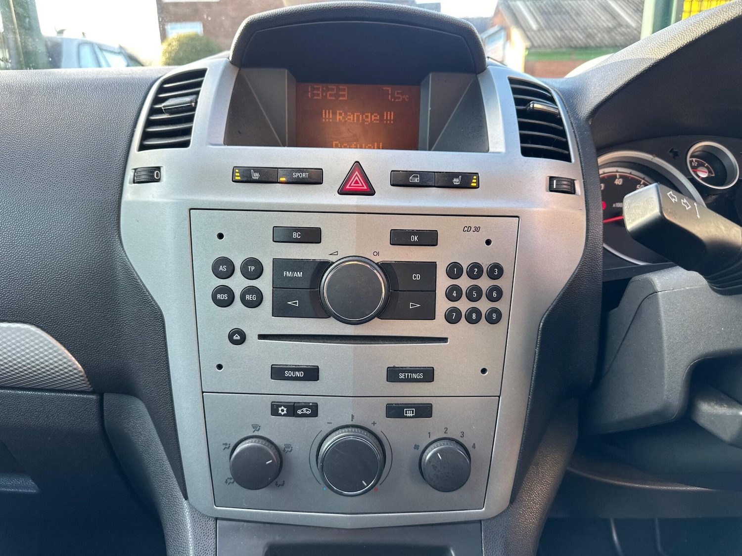 Used Vauxhall Zafira 2007 for sale - 76952671: Photo 40