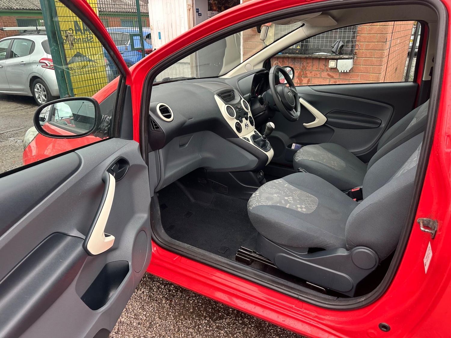 Used Ford Ka 2012 for sale - 76527723: Photo 15