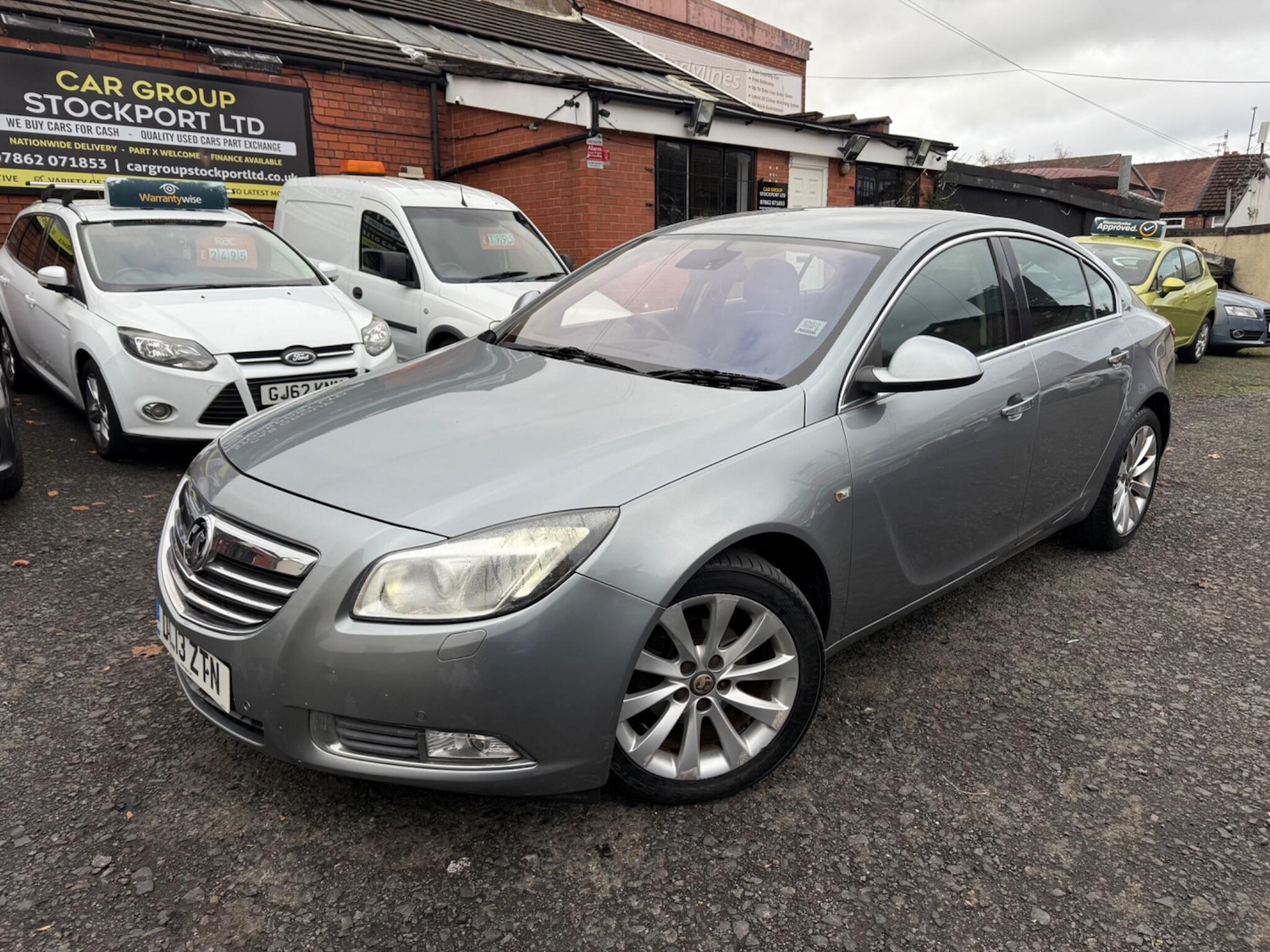 Used Vauxhall Insignia 2013 for sale - 76592948: Photo 2