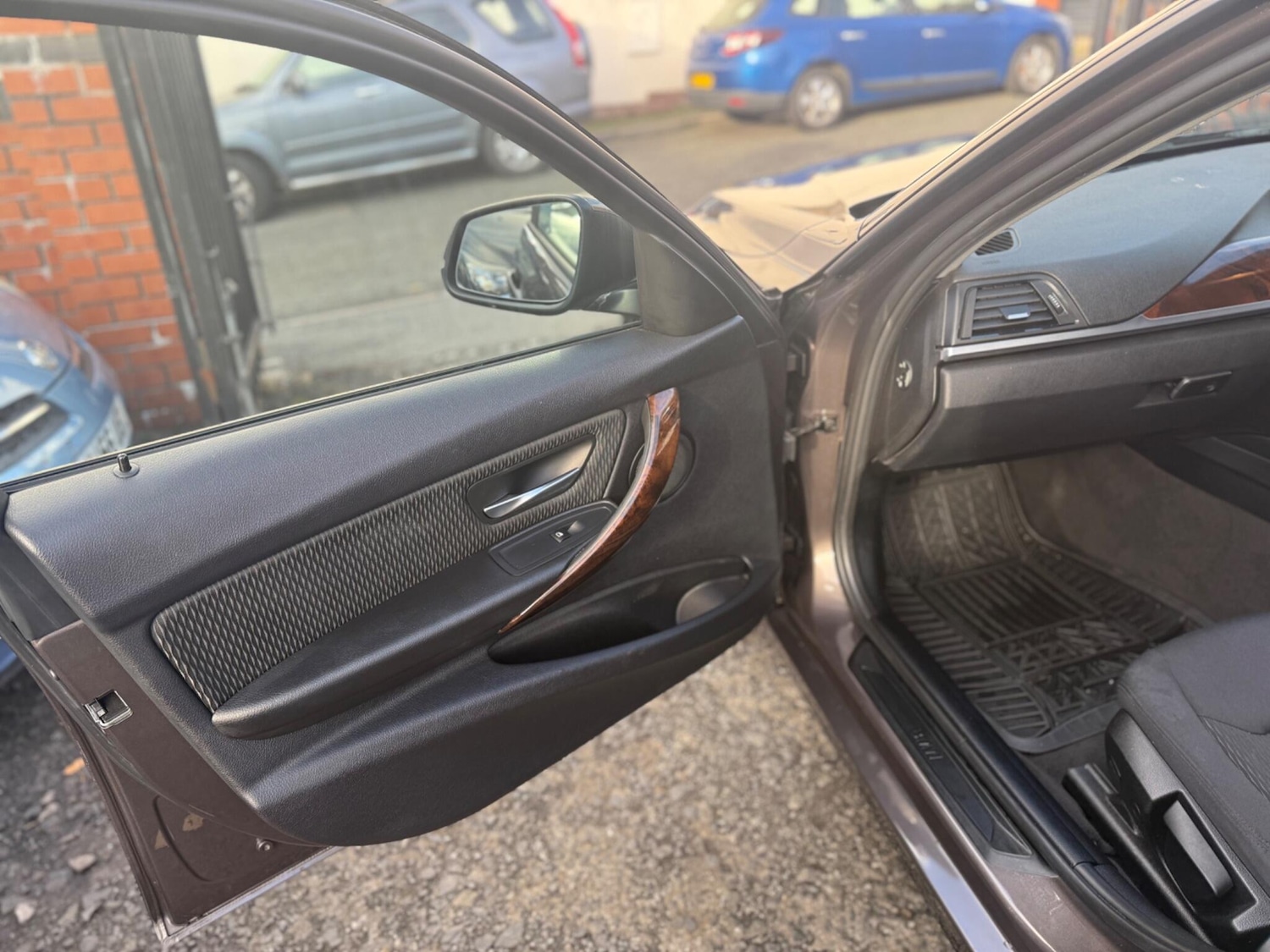 Used BMW 3 Series 2014 for sale - 76953391: Photo 12