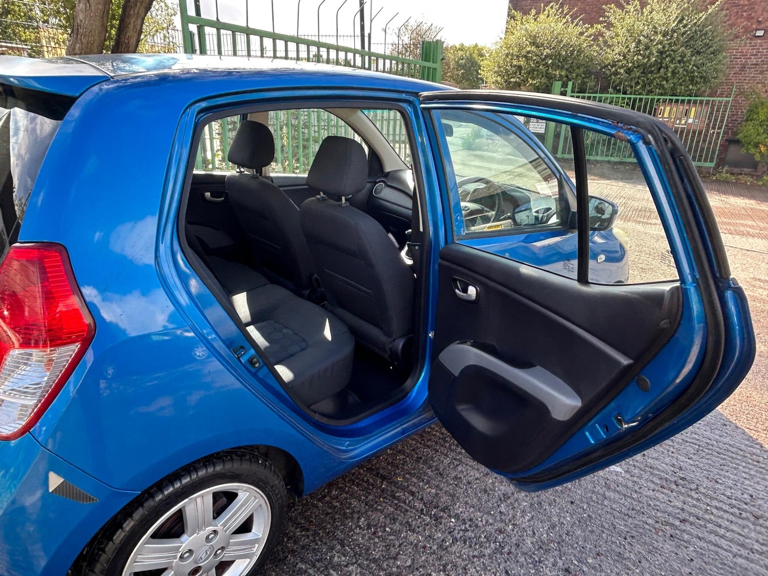 Used Hyundai i10 2008 for sale - 76953097: Photo 34