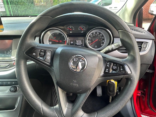 Used Vauxhall Astra 2016 for sale - 76159235: Photo 37