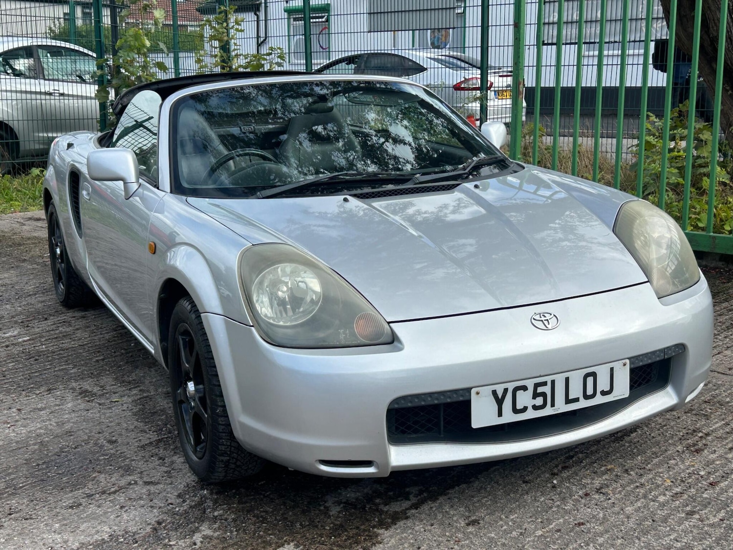Used Toyota MR2 2002 for sale - 76158982: Photo 24