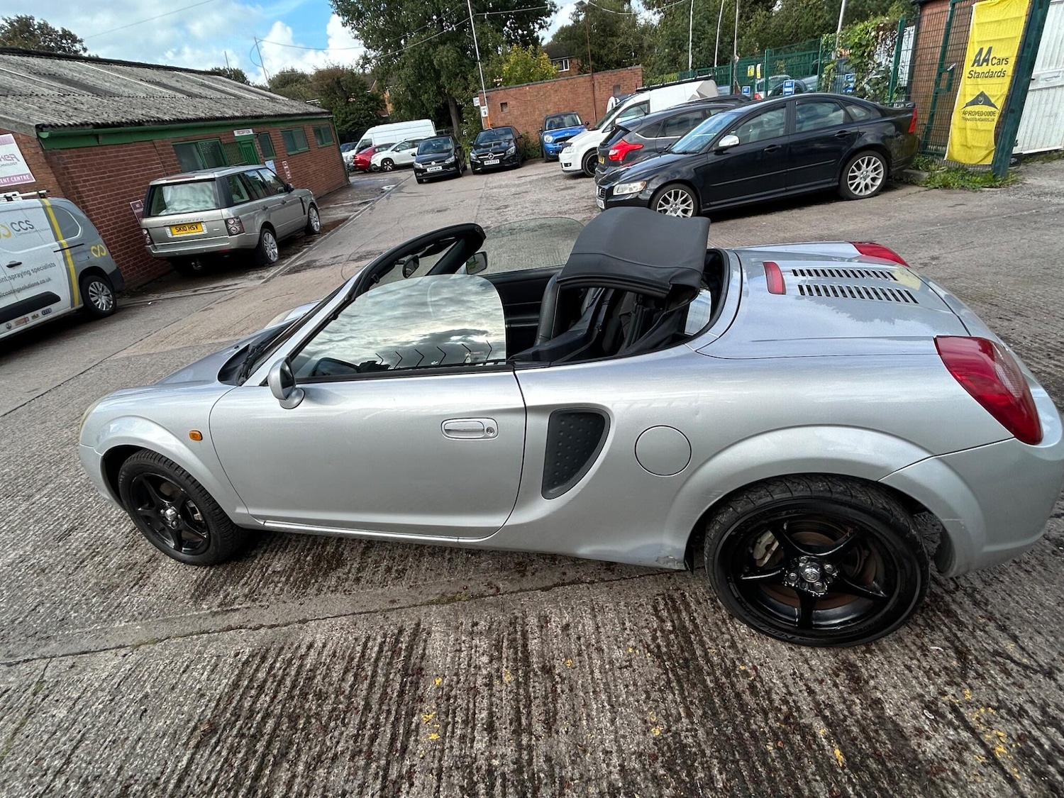 Used Toyota MR2 2002 for sale - 76158982: Photo 35