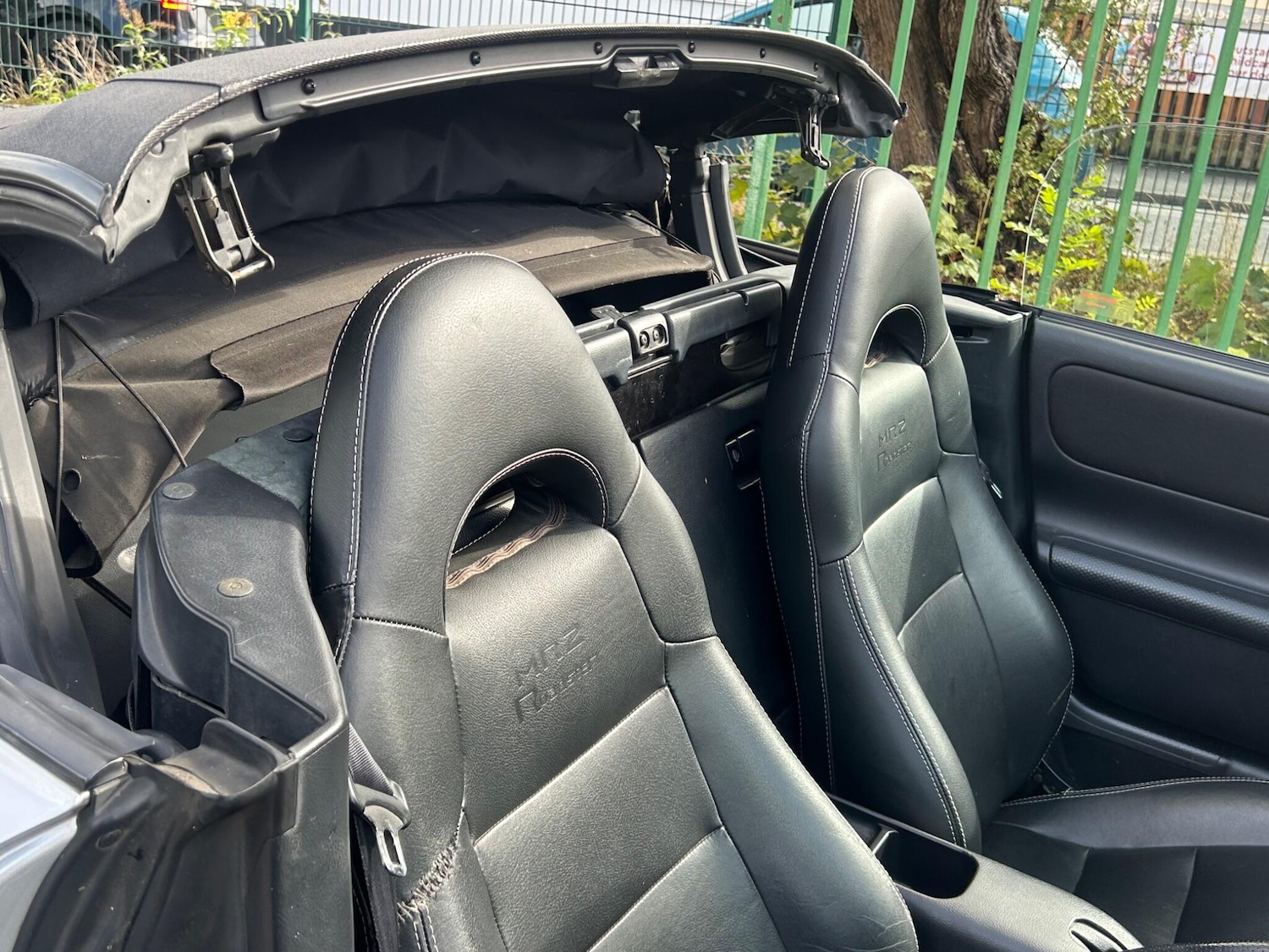 Used Toyota MR2 2002 for sale - 76158982: Photo 44