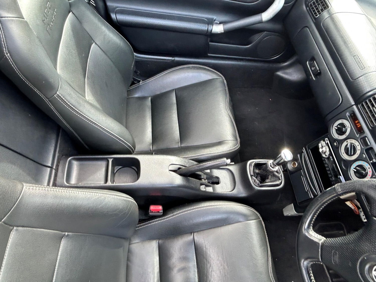 Used Toyota MR2 2002 for sale - 76158982: Photo 51