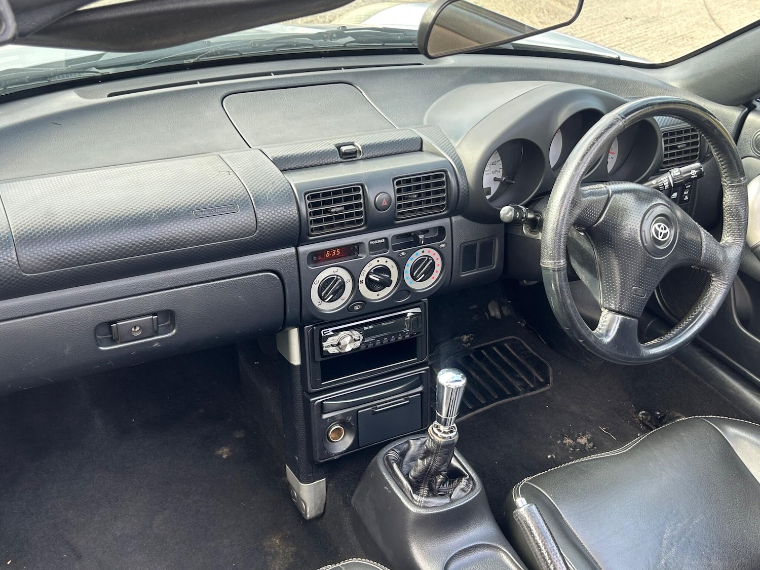 Used Toyota MR2 2002 for sale - 76158982: Photo 56