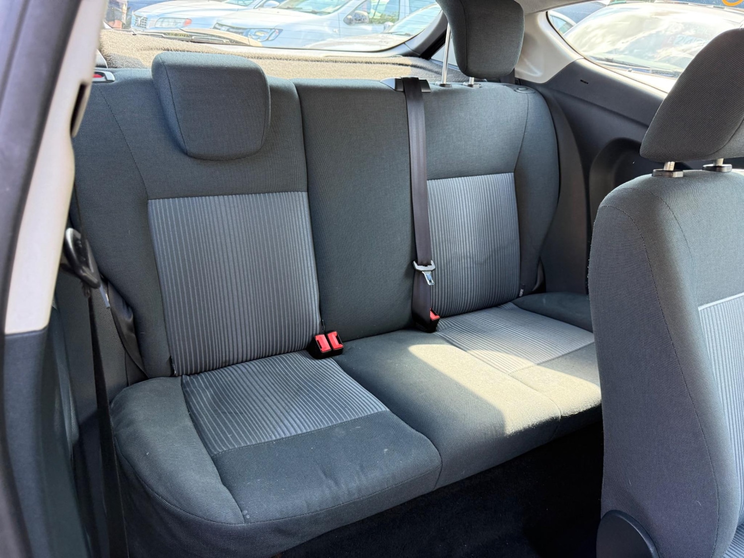 Used Ford Fiesta 2010 for sale - 76158672: Photo 19