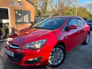 Used Vauxhall Astra 2013 for sale - 77067275: Photo