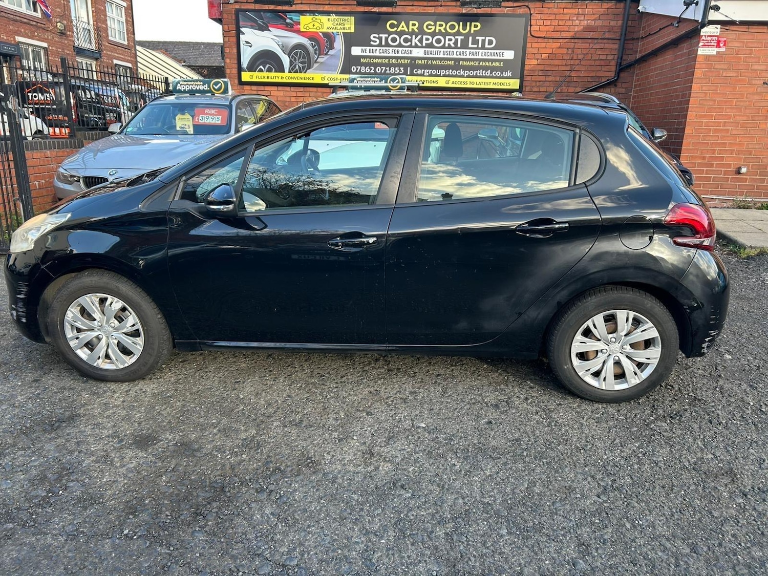 Used Peugeot 208 2013 for sale - 76336215: Photo 12