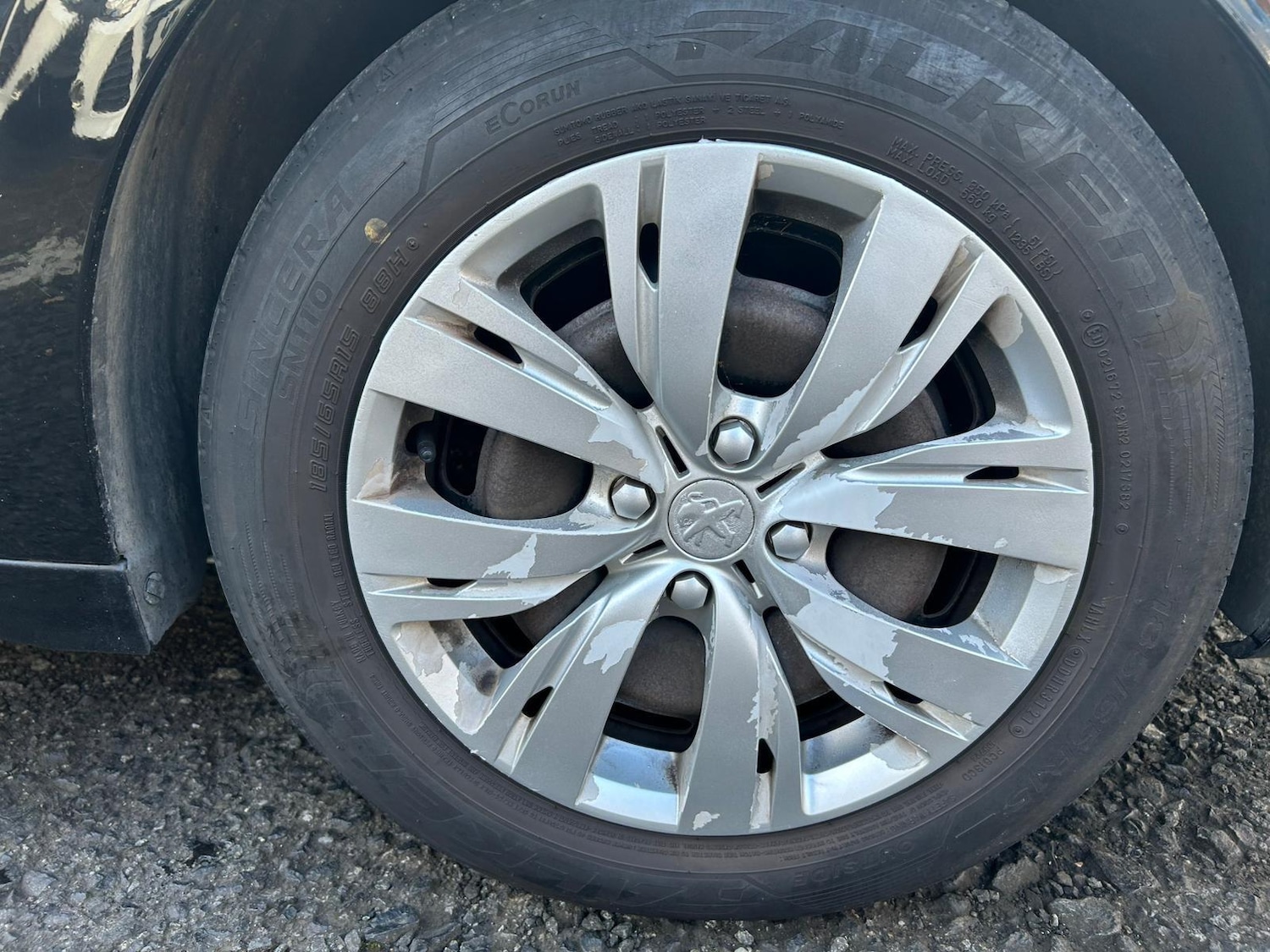 Used Peugeot 208 2013 for sale - 76336215: Photo 17