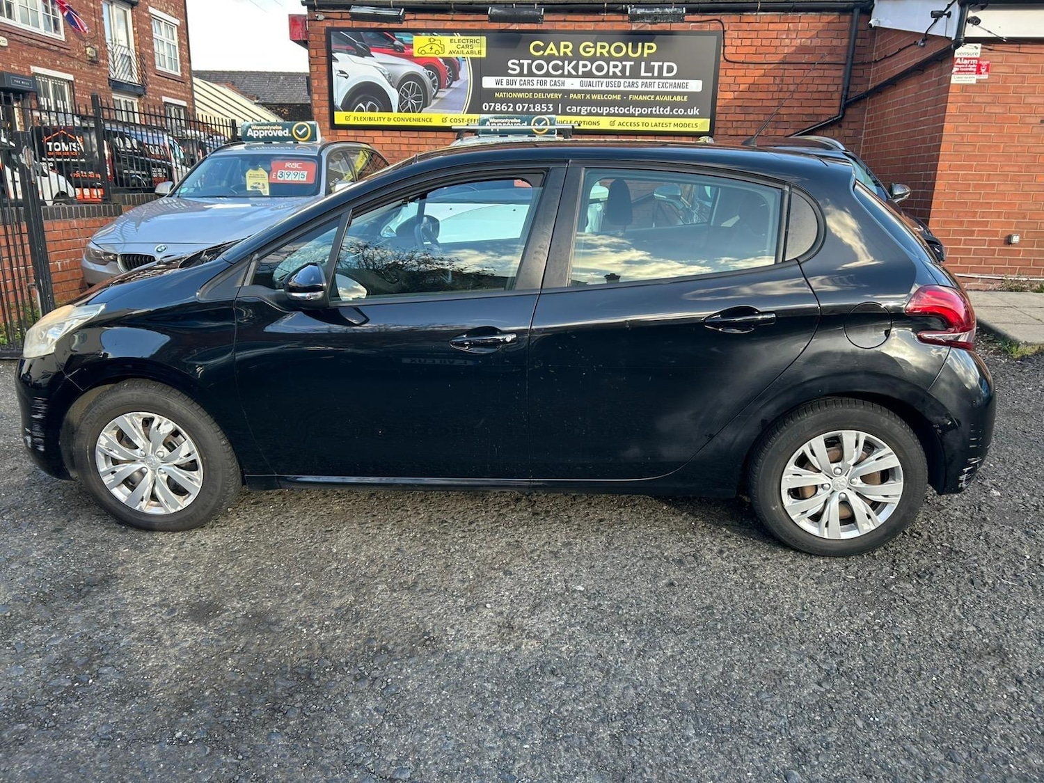 Used Peugeot 208 2013 for sale - 76336215: Photo 9