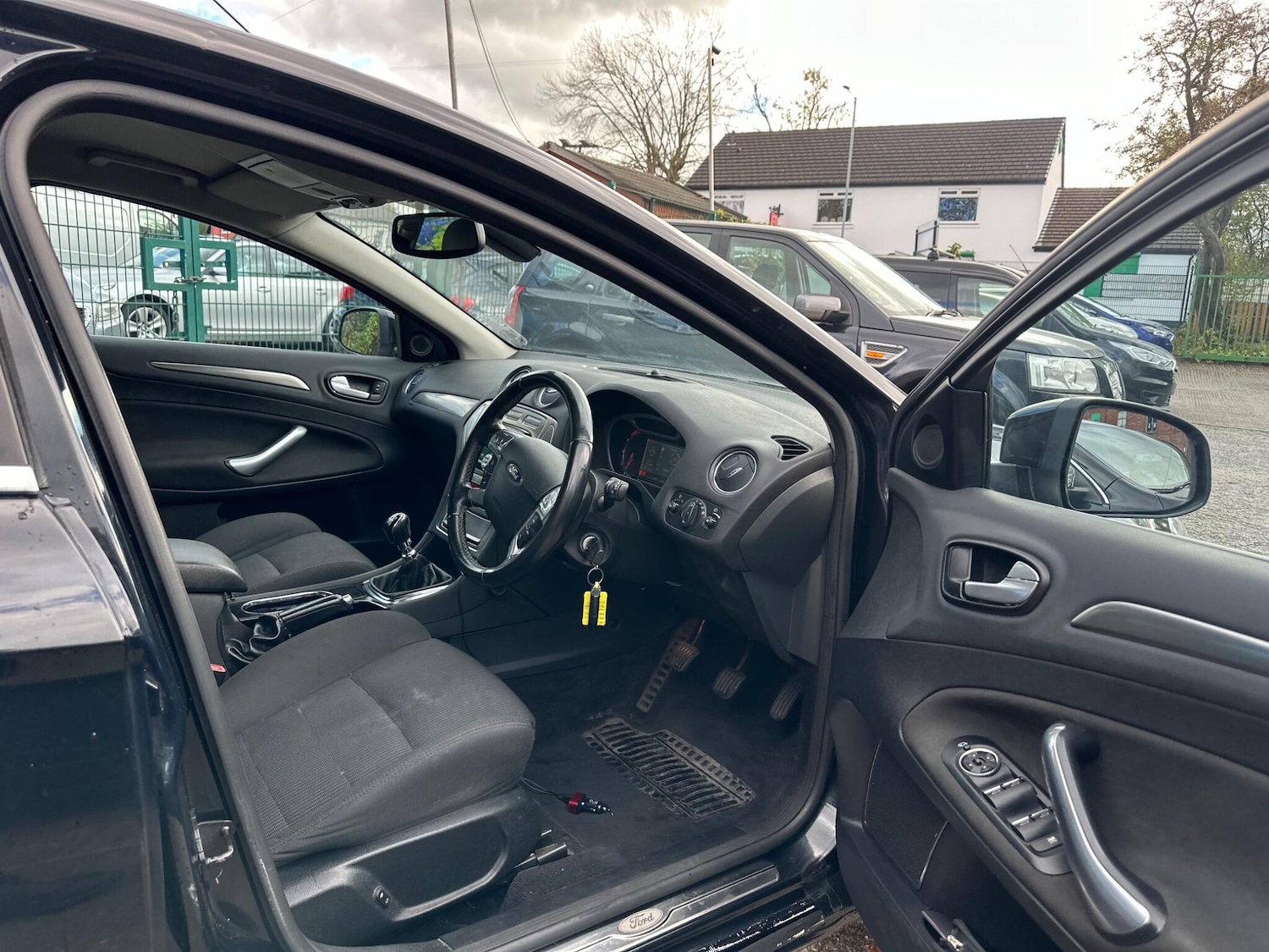 Used Ford Mondeo 2009 for sale - 76398057: Photo 19