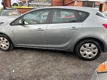 Used Vauxhall Astra 2012 for sale - 76158658: Photo