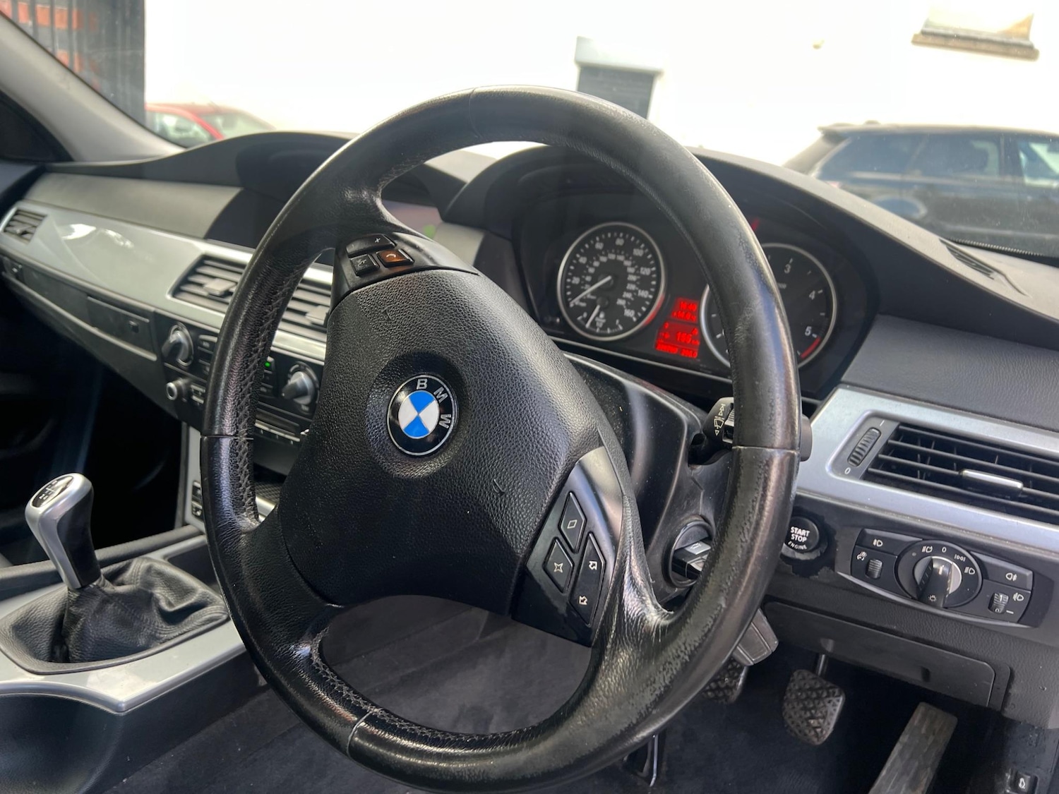 BMW 5 Series (59) - 2.0 520d SE Business Edition Touring Euro 4 5dr - Image 26