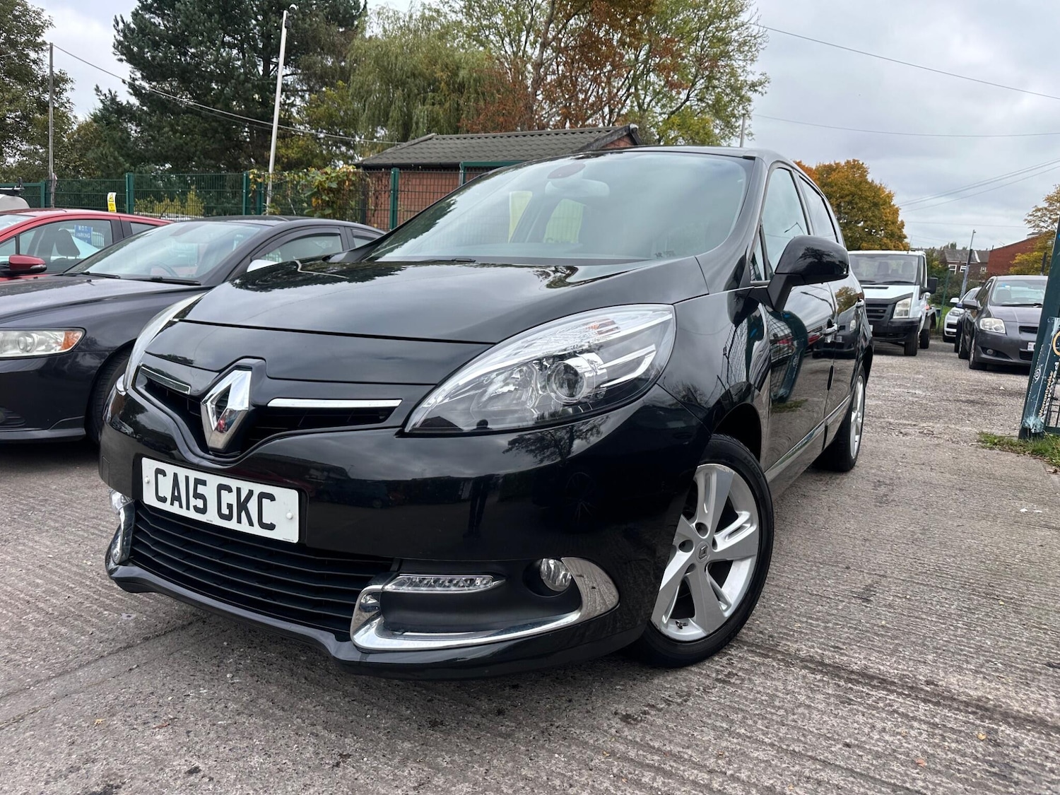 Used Renault Scenic 2015 for sale - 76337491: Photo 1
