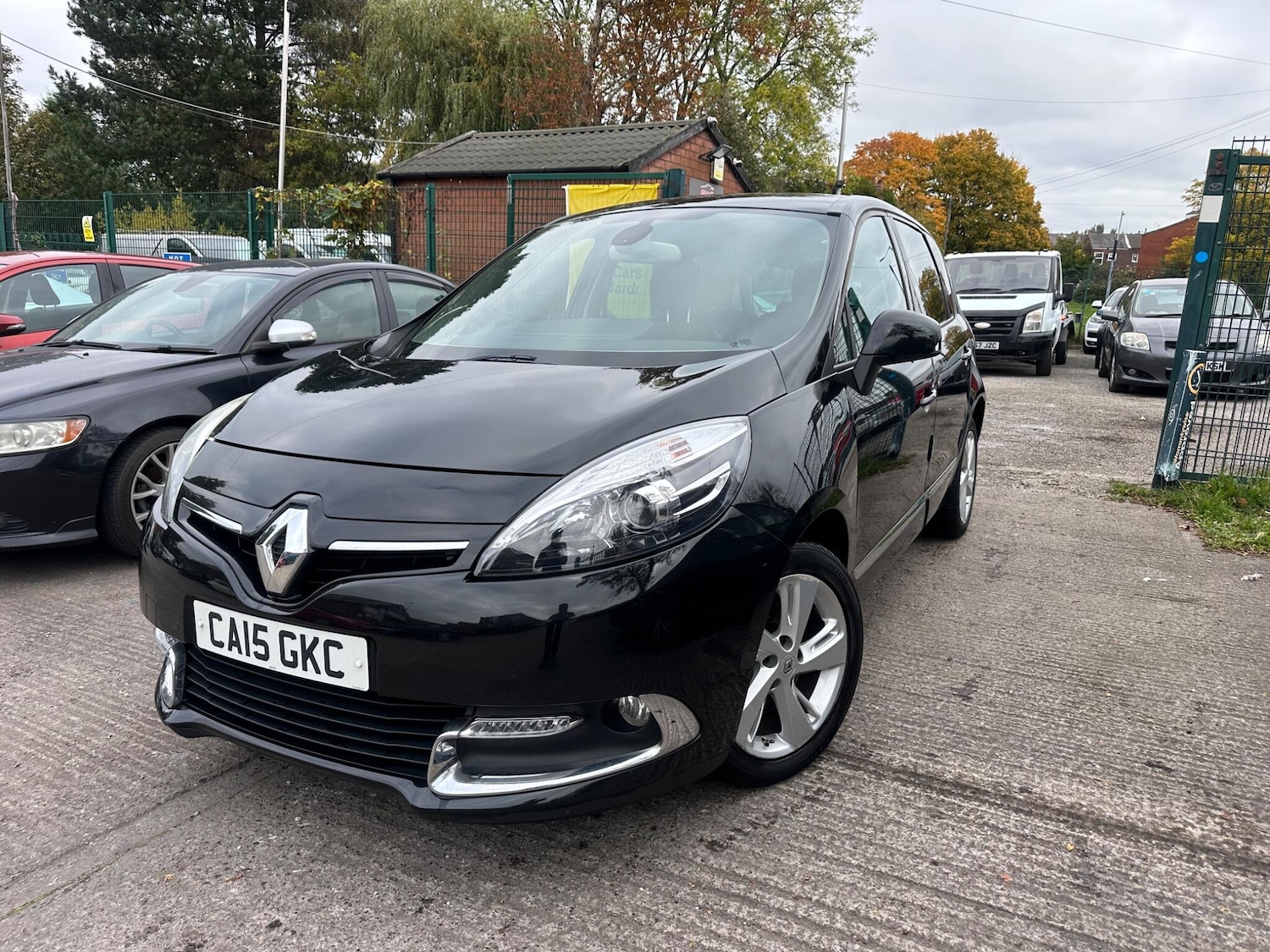 Used Renault Scenic 2015 for sale - 76337491: Photo 2