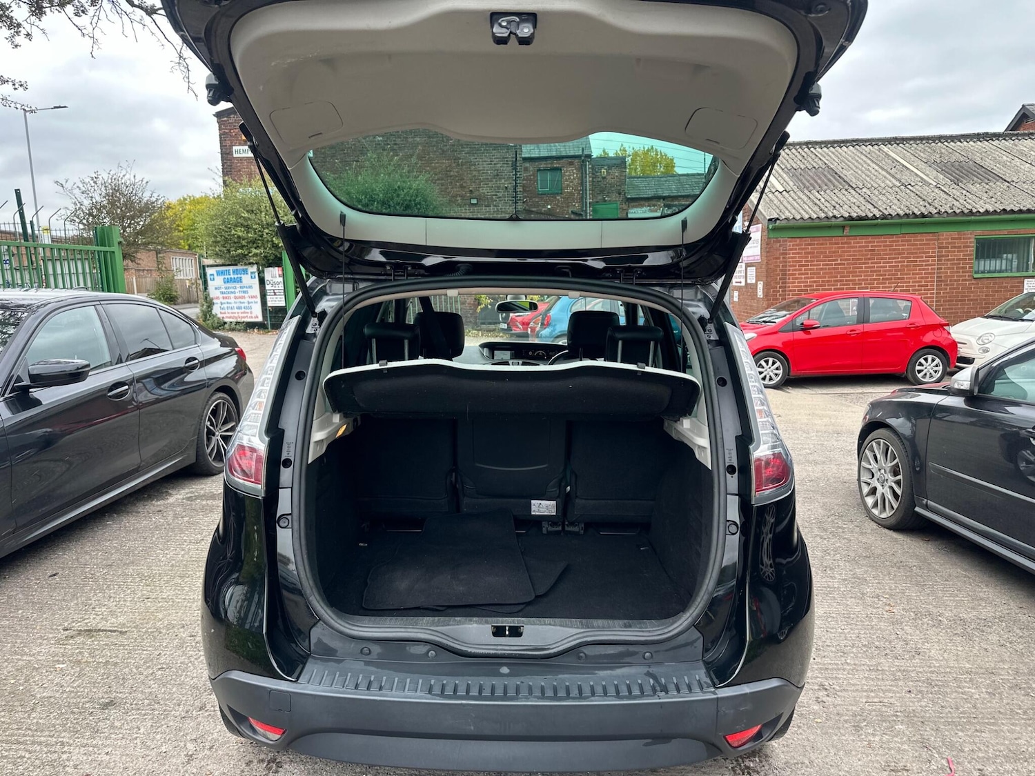 Used Renault Scenic 2015 for sale - 76337491: Photo 20