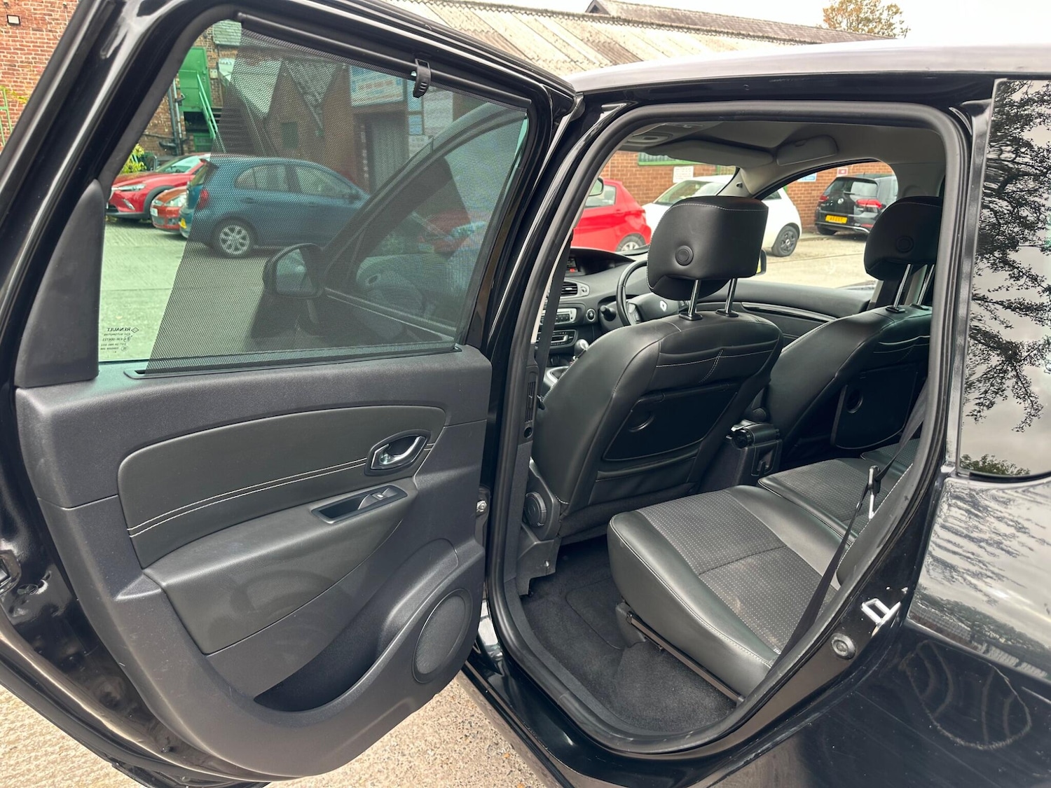 Used Renault Scenic 2015 for sale - 76337491: Photo 25
