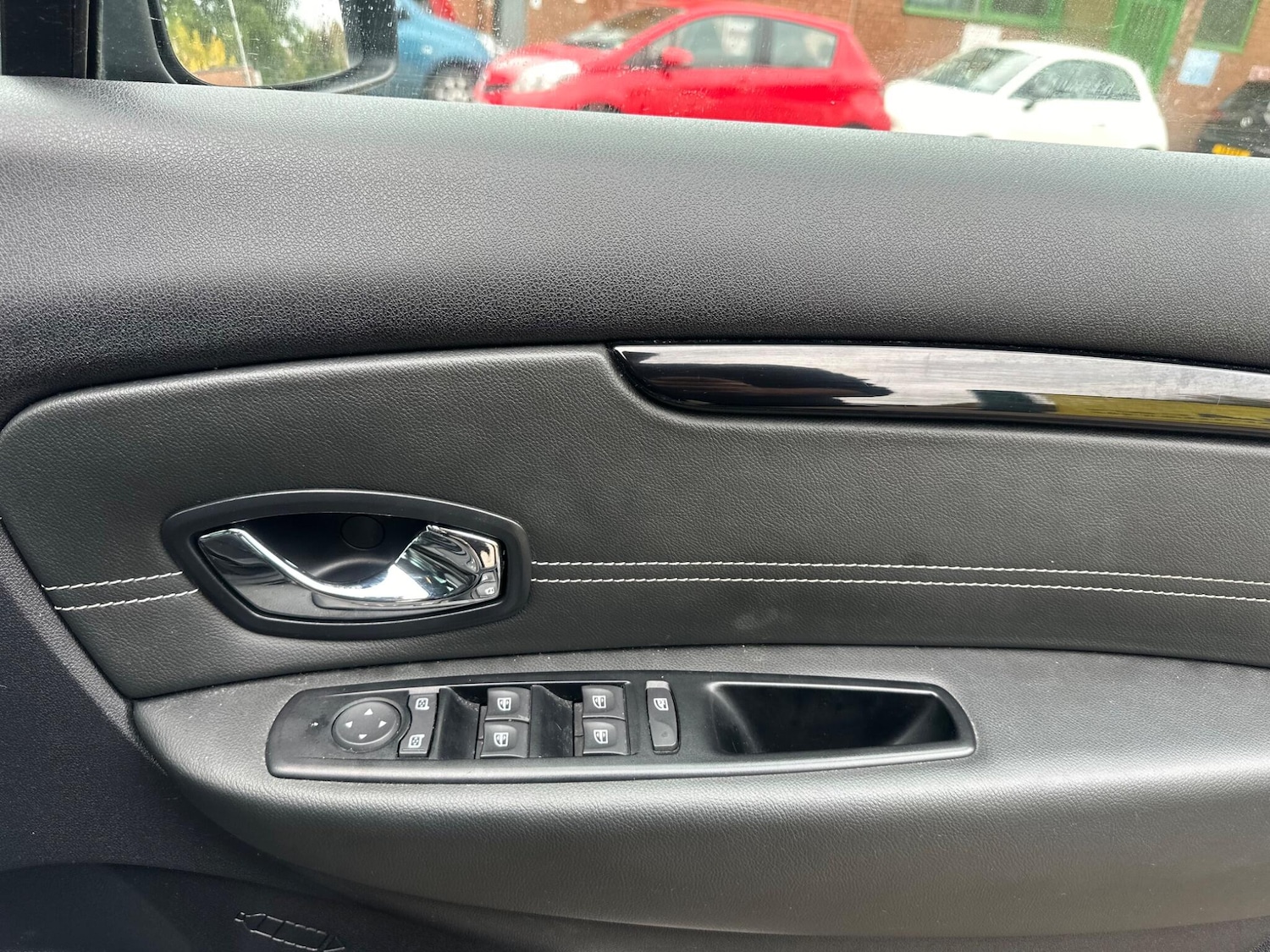 Used Renault Scenic 2015 for sale - 76337491: Photo 26
