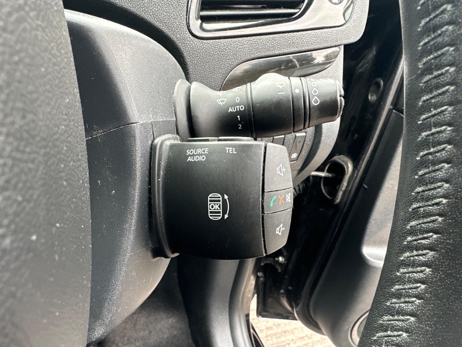 Used Renault Scenic 2015 for sale - 76337491: Photo 28