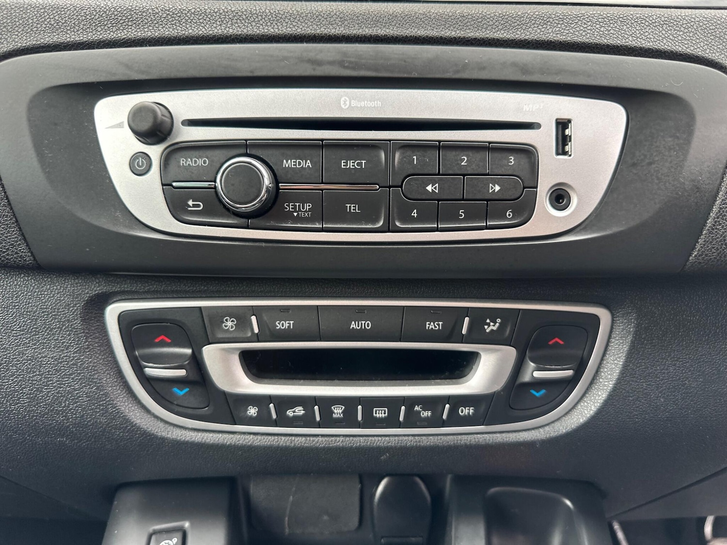 Used Renault Scenic 2015 for sale - 76337491: Photo 30