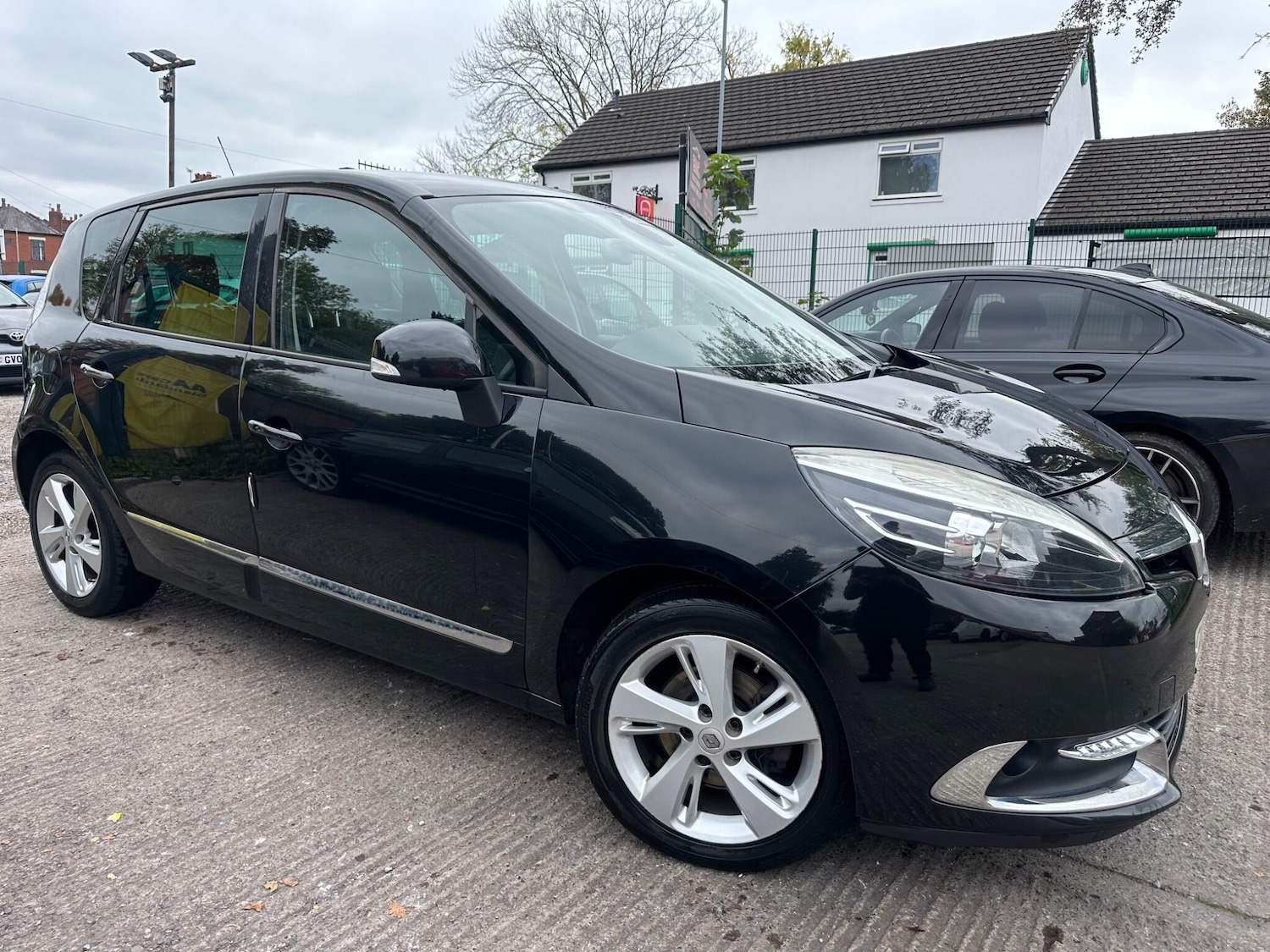 Used Renault Scenic 2015 for sale - 76337491: Photo 5